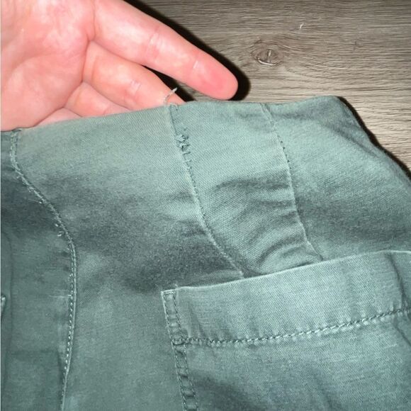 Women's Loft Olive Green Wide Leg Cropped Pants - Picture 9 of 9